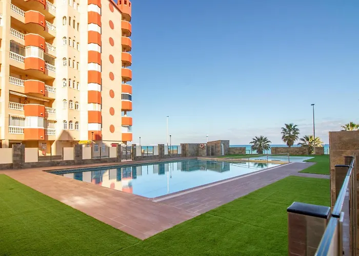 Pet Friendly Apartment 라망가델마르메노